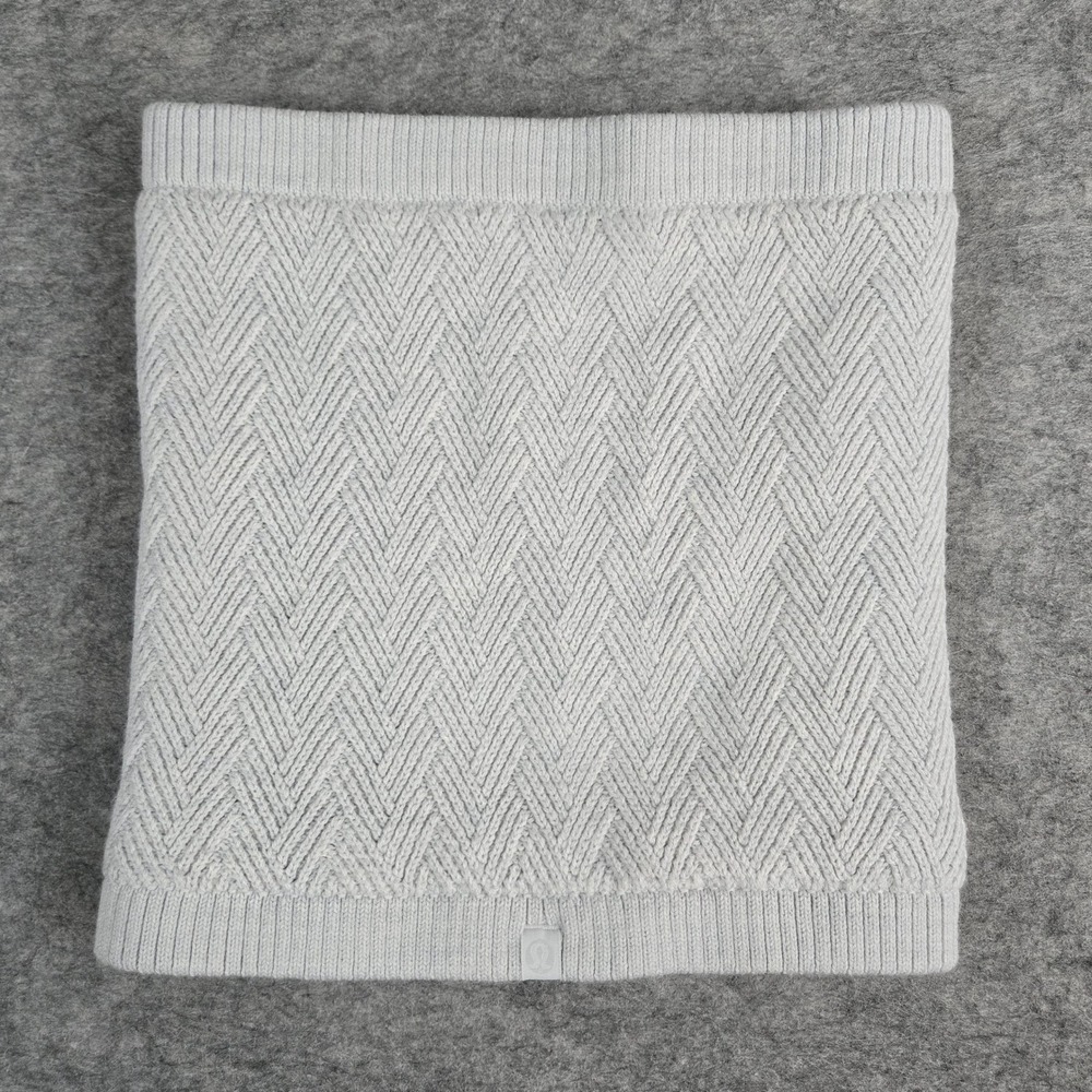 Lululemon Womens Grey Chevron Knit Fleece Lined Neck Warmer OS